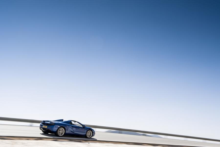  McLaren MP4-12C Spyder 2012 года  (фото 105 из 270)